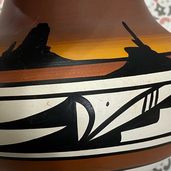 Navajo Native American Pottery Mountains Planter Bowl Vase - Picture 3 of 5